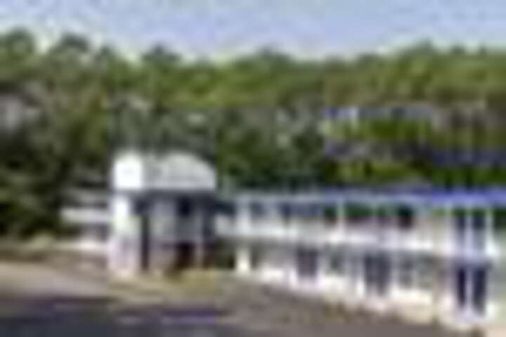 Hotel 5 of 156