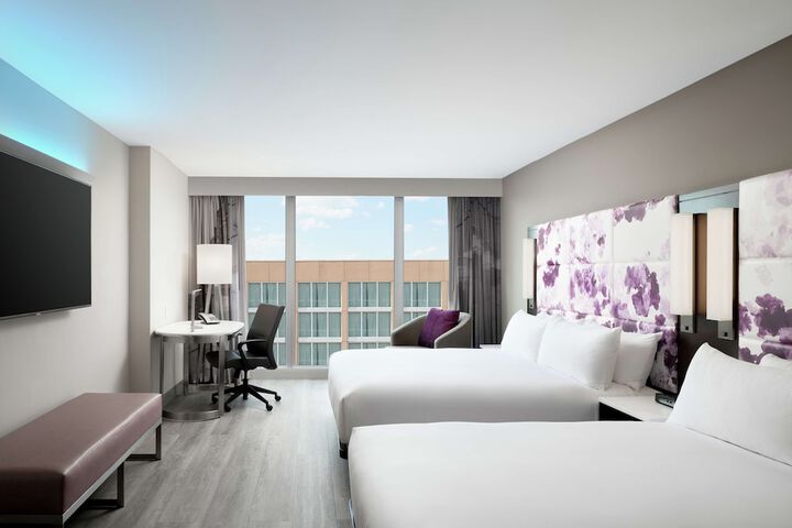 Room 46 of 103