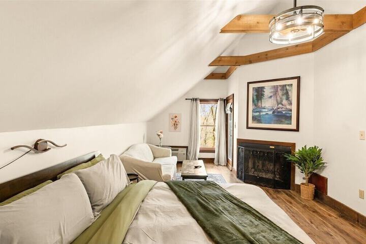 Laurel Valley Mountain Retreat