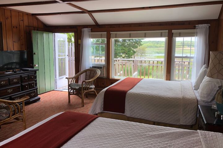 Room 32 of 45