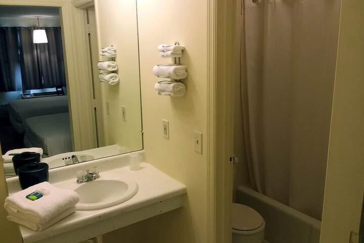 Room 12 of 19