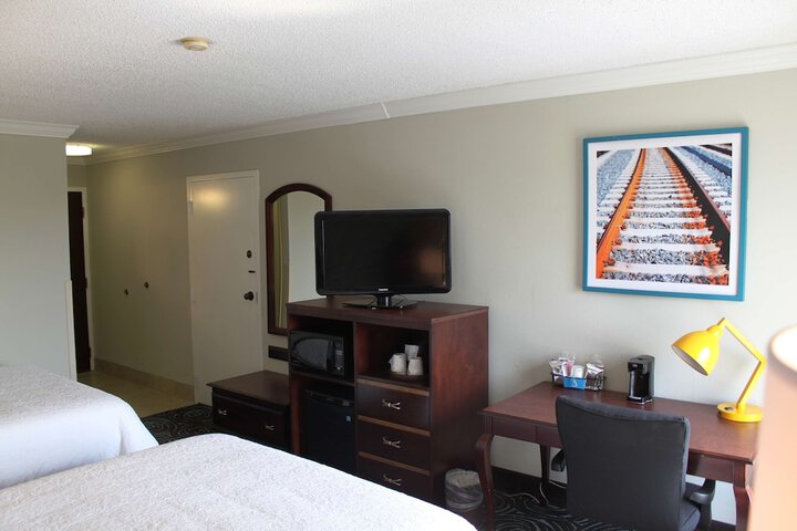 Room 15 of 36