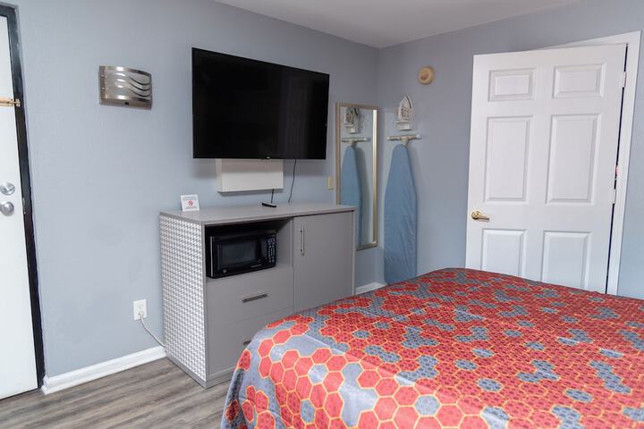 Room 15 of 35