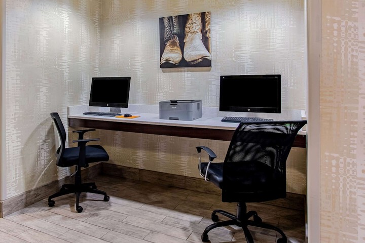 Business Center 30 of 30