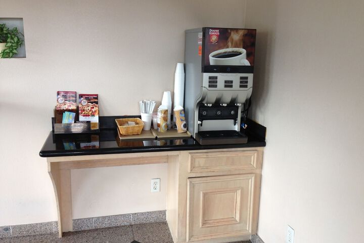 Breakfast/Coffee Service 29 of 30