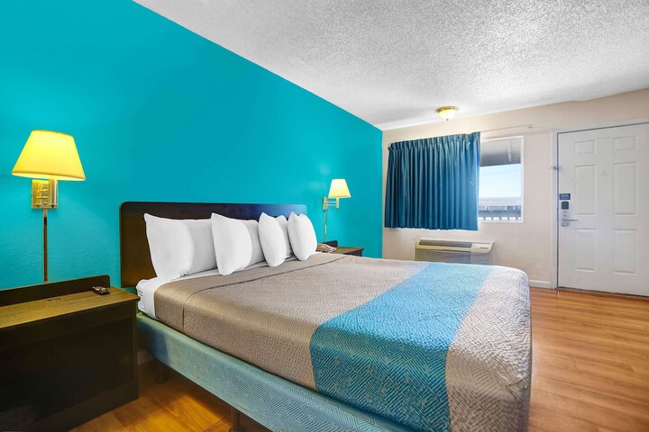 Motel 6 Fort Bragg CA