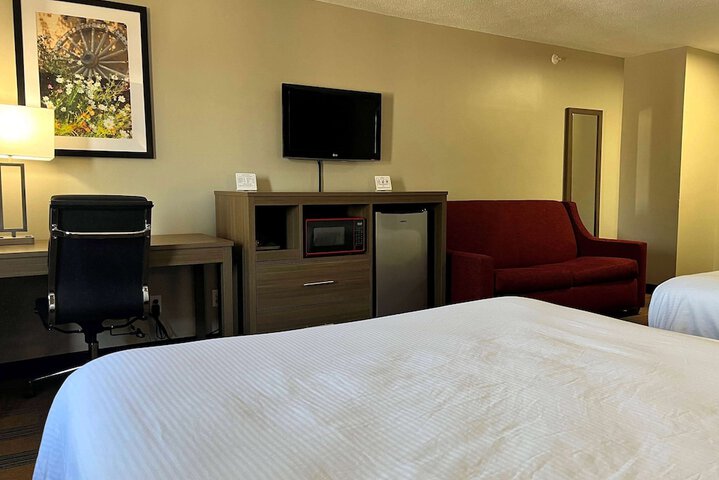 Room 28 of 51