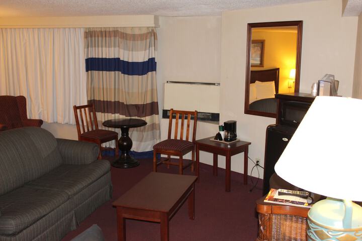 Room 34 of 41