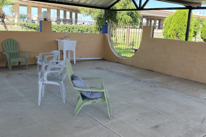 Executive Inn and Suites