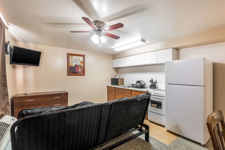 Room 15 of 48