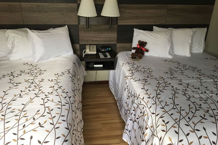 Room 48 of 86