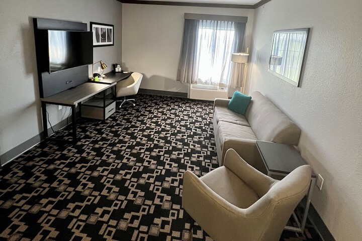 Room 43 of 73