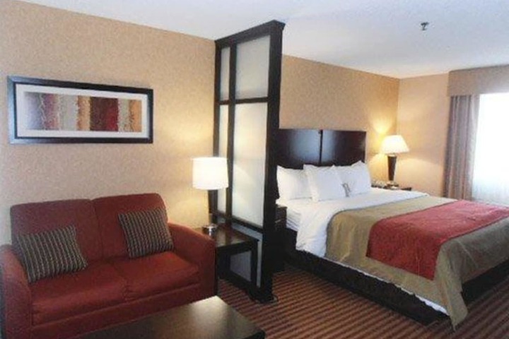 Room 11 of 37