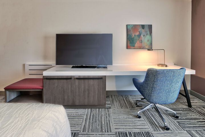Room 17 of 31
