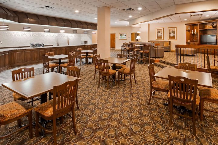 Best Western Crossroads of The Bluffs