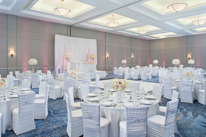 Ballroom/Hall 43 of 49