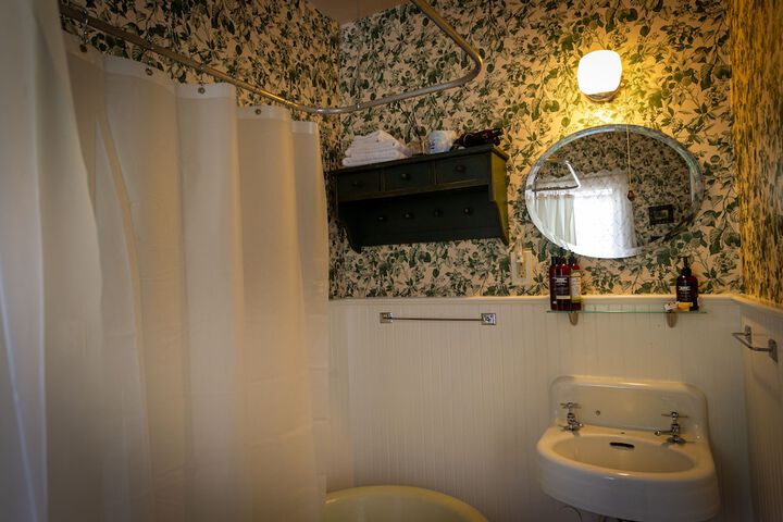 Room 84 of 113