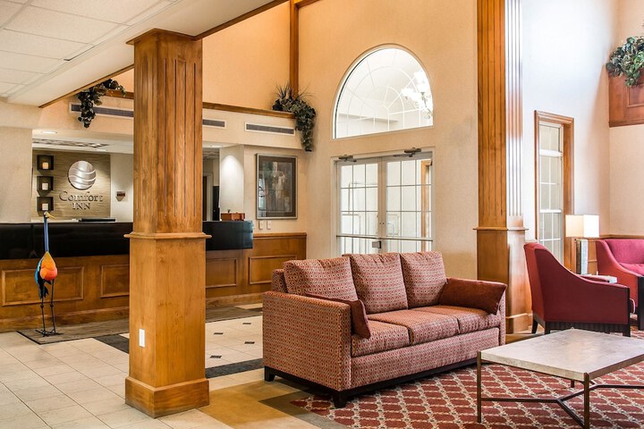 Hotel Interior 10 of 35