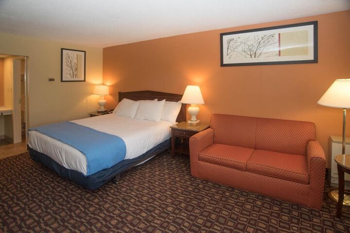 Room 16 of 37