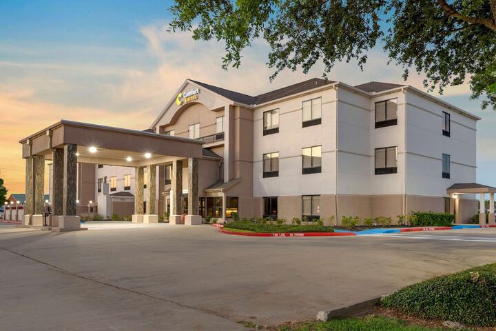 Hotel 3 of 54