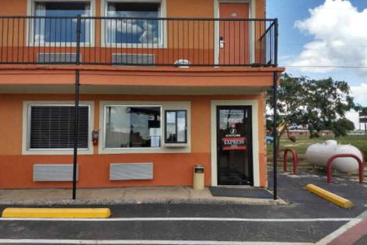 Express Inn
