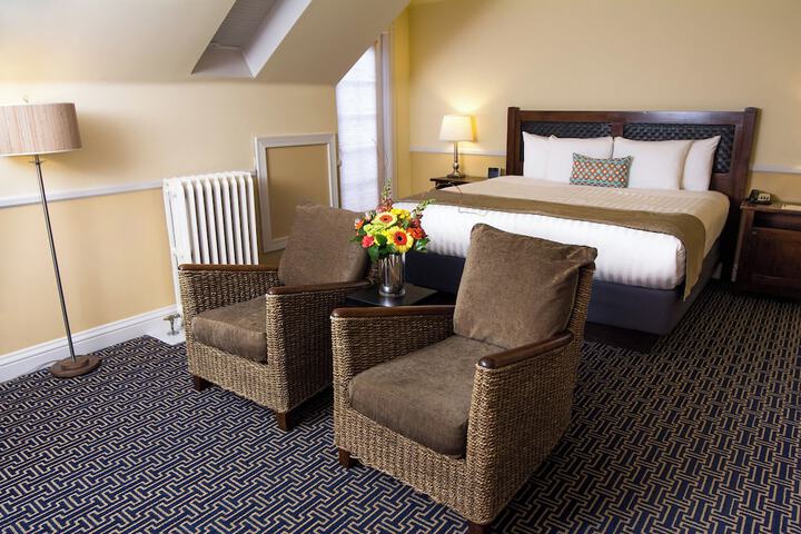 Room 27 of 116