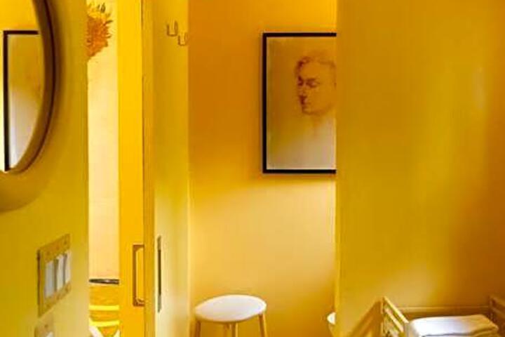 The Norsdale plus CMYK Motel on 10 acres in Phoenicia