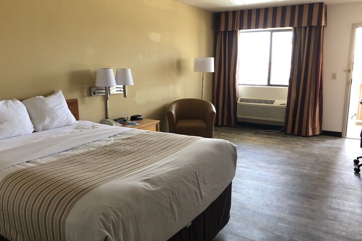 Room 17 of 44
