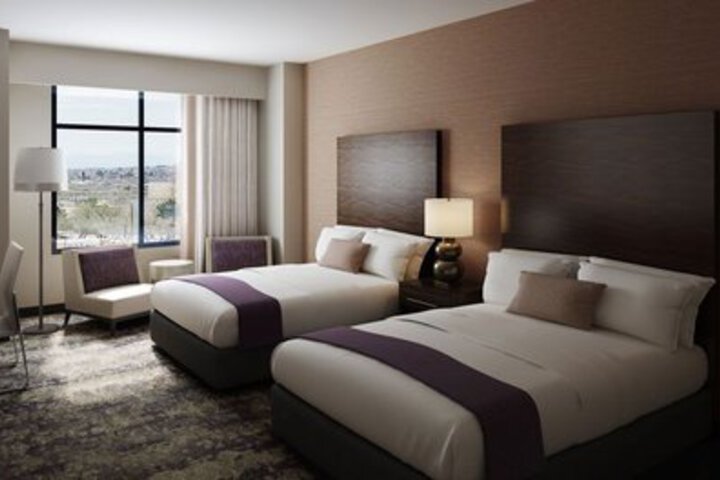 Room 32 of 52