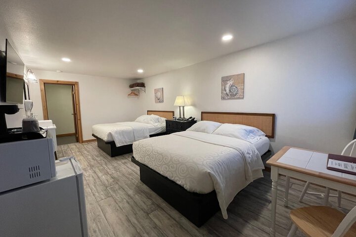 Room 11 of 19