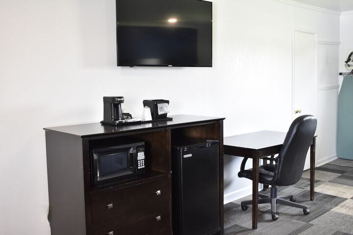 Room 3 of 23