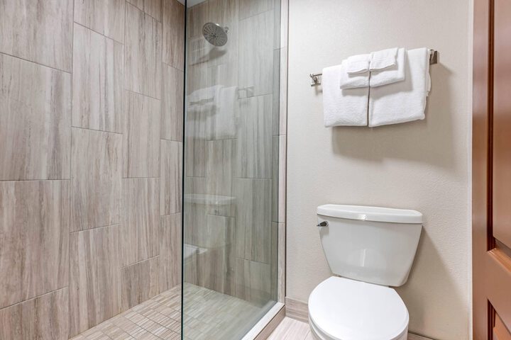 Elizabeth Oceanfront Suites an Ascend Collection Hotel