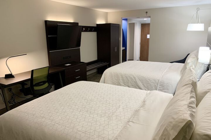 Holiday Inn Express & Suites Longview North by IHG