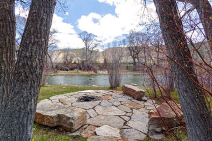 Fishermans Paradise on Eagle River