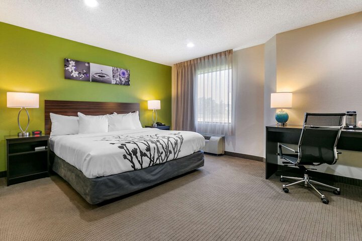Room 36 of 48