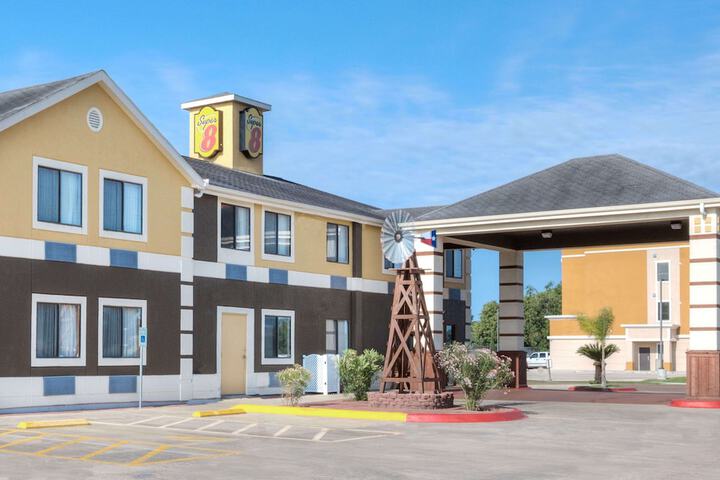 Hotel 3 of 31