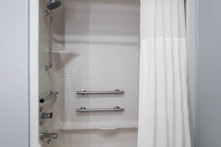 AmericInn by Wyndham Urbana / Champaign University Area