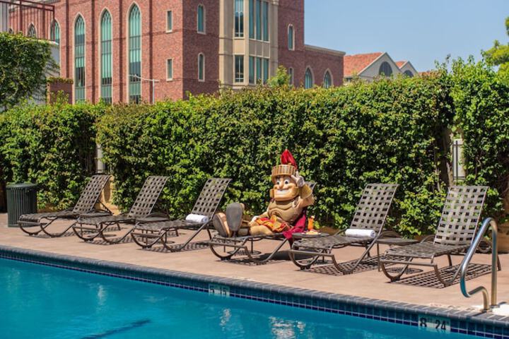 Pool 5 of 40