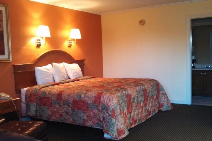 Room 16 of 41