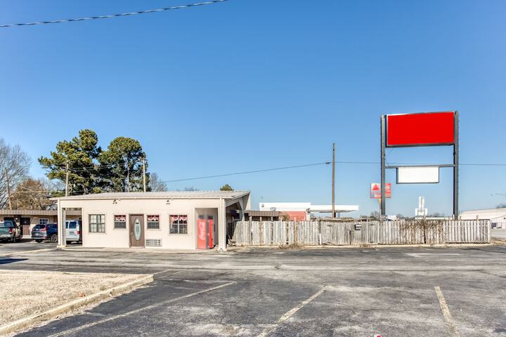 Property Grounds 28 of 28