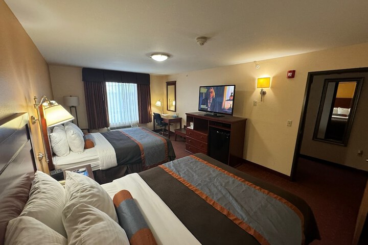 Room 15 of 24