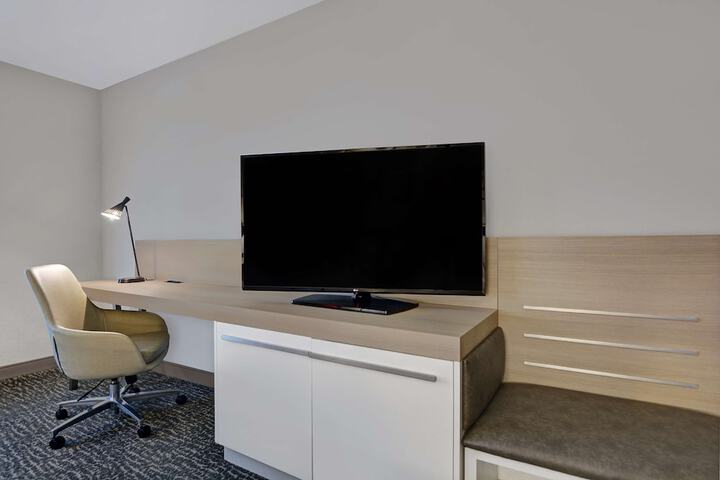 Room 35 of 56