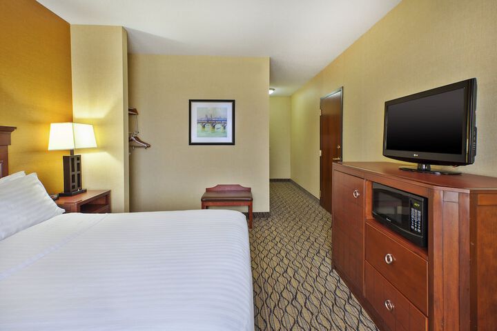 Room 30 of 121