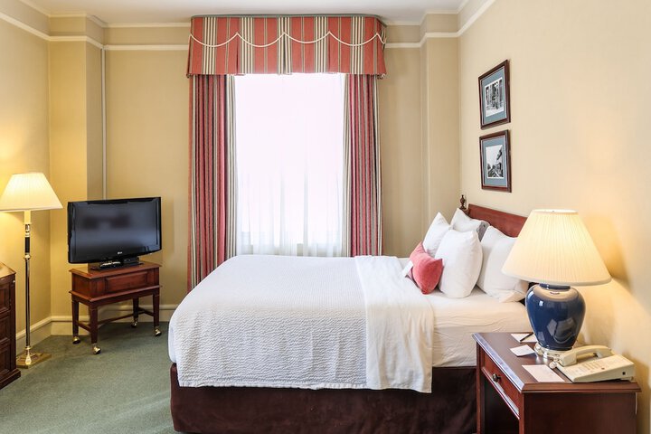 Room 13 of 62
