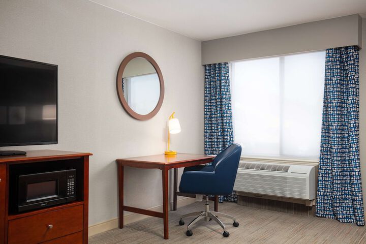 Room 16 of 48