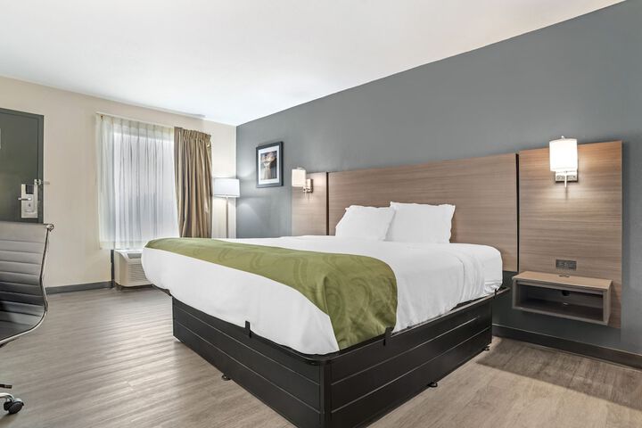 Room 7 of 23
