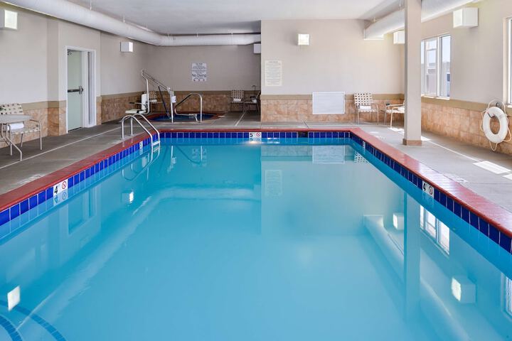 Pool 4 of 24