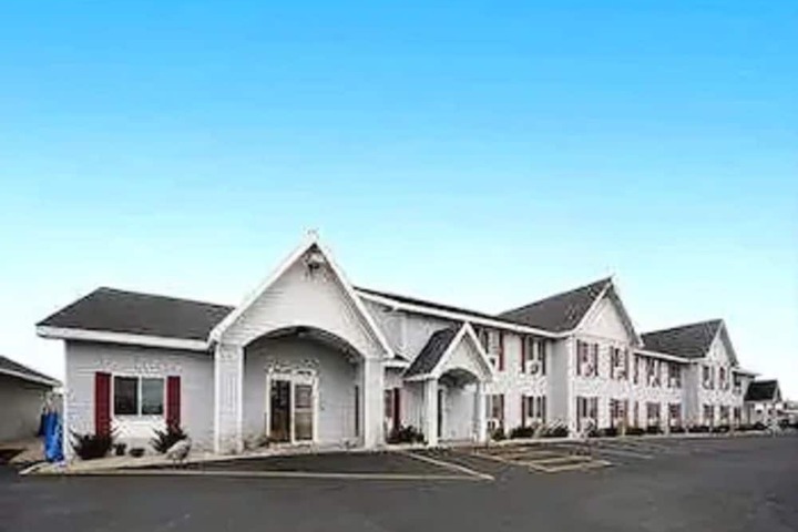 Baymont by Wyndham Marinette