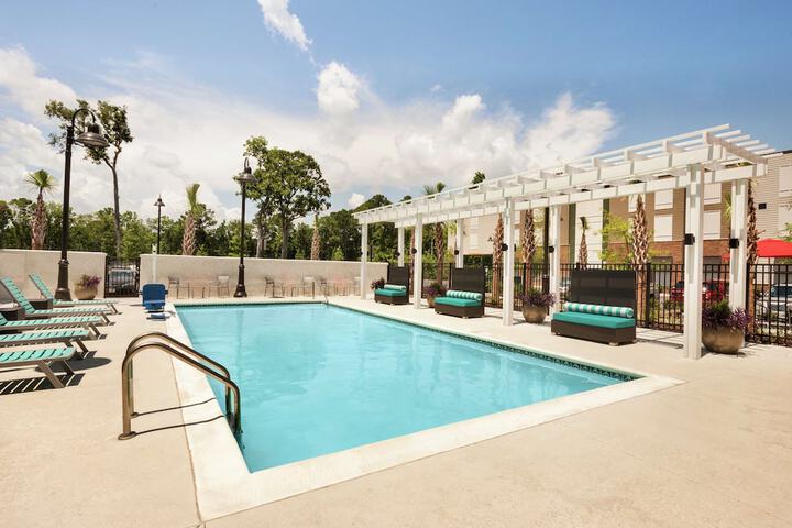 Pool 4 of 32