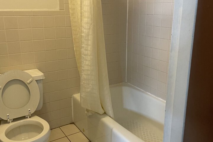 Room 9 of 13